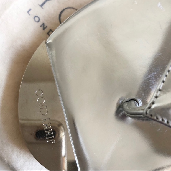 ❌SOLD❌ JIMMY CHOO Silver Mirrored Leather Thong Sandal - Picture 5 of 8